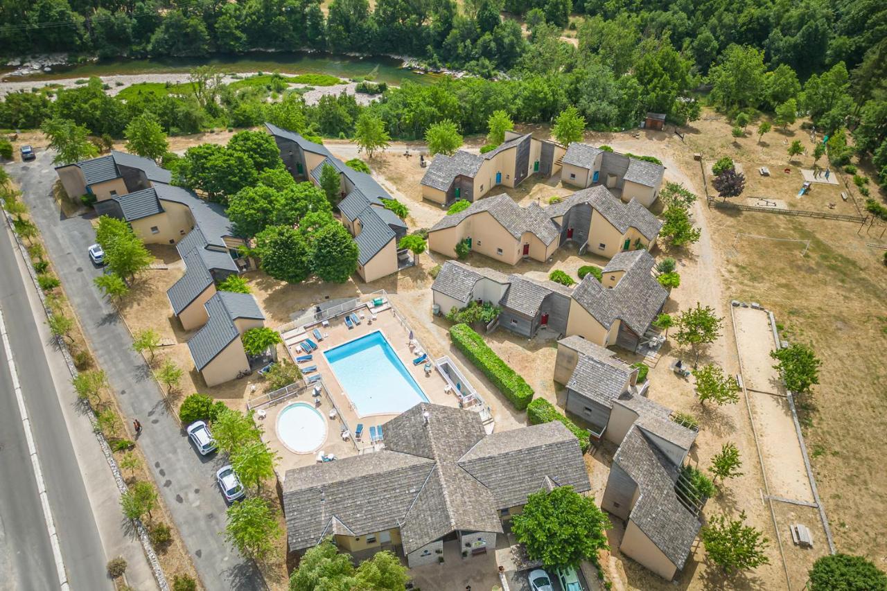 Village de gîtes de Blajoux Quezac  Extérieur photo